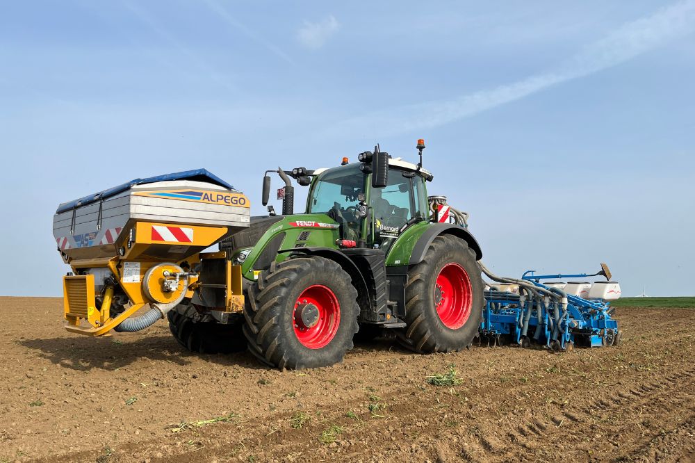 De Alpego AsPro fronttank helpt om het gewicht van de Monoshox NG PLUS M in evenwicht te brengen