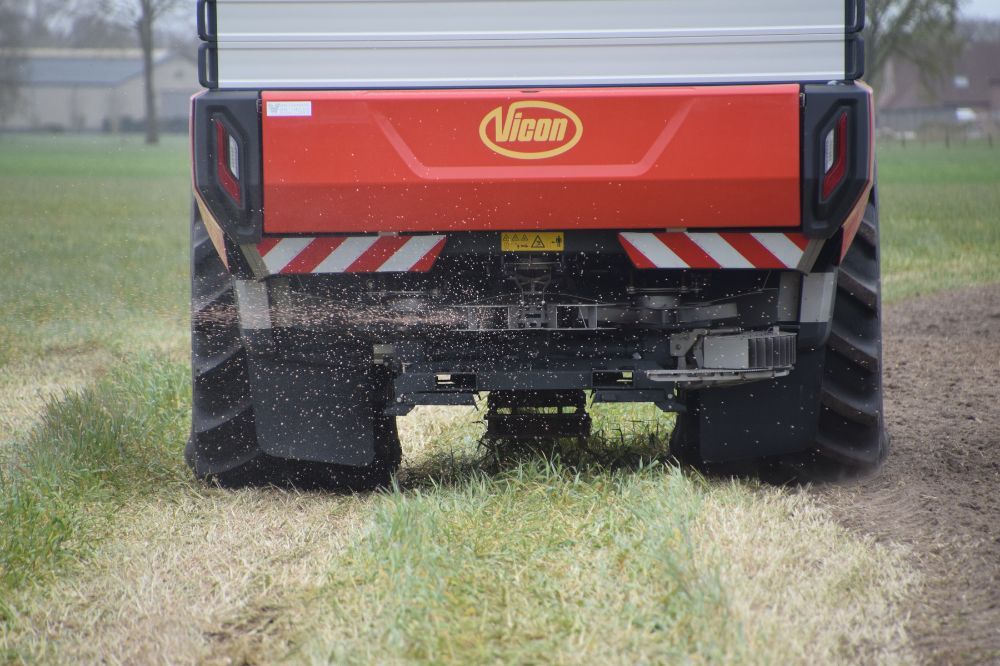 Kantstrooien is niet nieuw voor de fabrikant en geeft een mooi beeld.