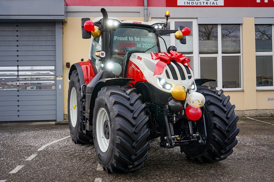 Tienduizend tractoren bij CNH in St. Valentin