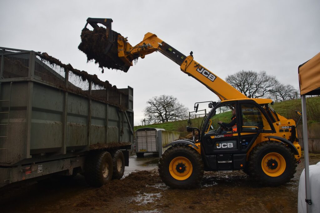 JCB nieuw