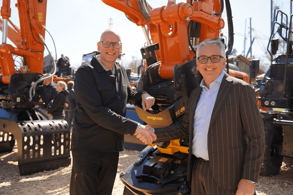 Engcon sluit deal met Hitachi om de bekendheid van draaikantelstukken in Europa te vergroten