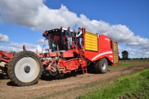 "De machine is zacht voor de aardappelen"