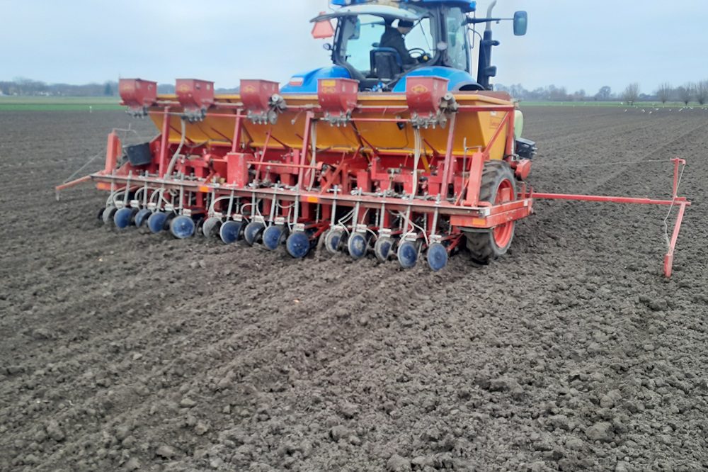 "Het is lang geleden dat we zó vroeg konden planten"